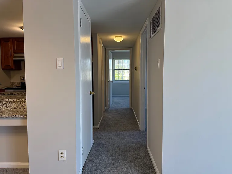 178 Berwick Pl #22M — Photo 6