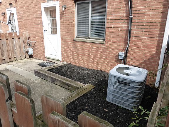 4th image of 2470 Warren Pkwy APT 14