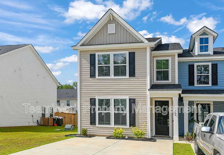 506 Green Fern Dr — Photo 2