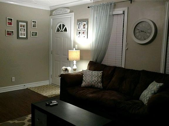 2nd image of 1699 Linden Ave