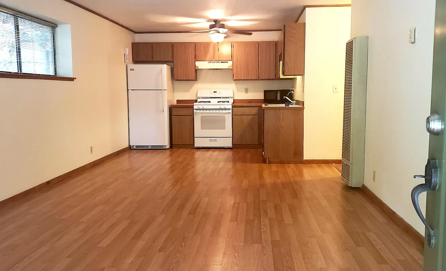 1 Bedroom Unit in the Trees — Photo 4