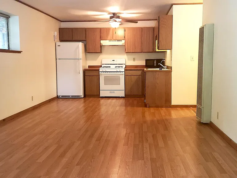 2260 Terrace Ave — Photo 4