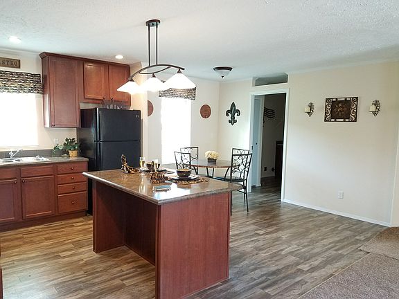 3rd image of 4400 Melrose Dr Lot 255
