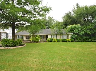 5404 Maple St, Bellaire, TX 77401