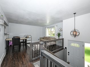 6175 N River Trail Dr, Milwaukee, WI 53225