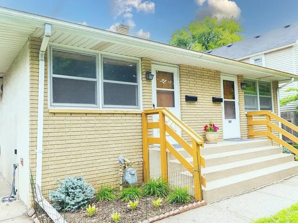 1611 Taylor Ave, Saint Paul, MN 55104