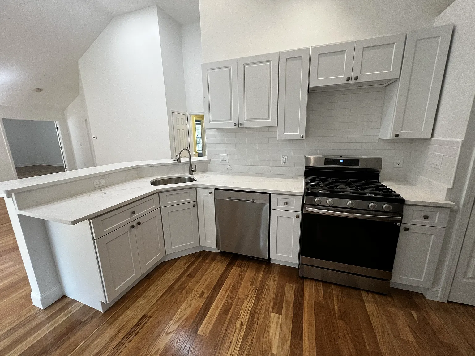 3 bed, 1508 sqft, $3,500 — Photo 3
