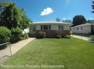 1011 Main St NE, Minneapolis, MN 55413