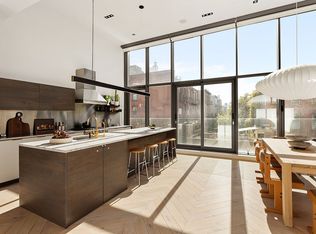 113 N 9th St #2, Brooklyn, NY 11249