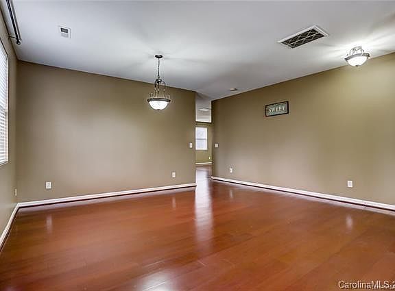 5th image of 2324 Savannah Hills Dr