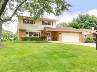 1001 Garden Ave, Geneva, IL 60134