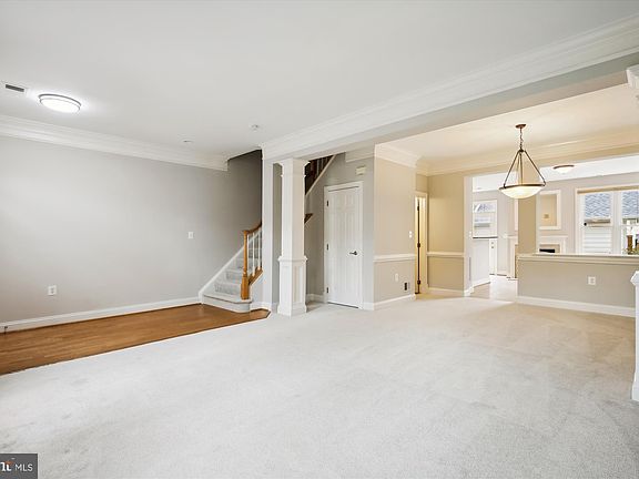 4th image of 124 Whittier Cir