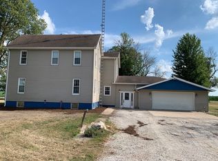 21269 N 700 East Rd, Flanagan, IL 61740