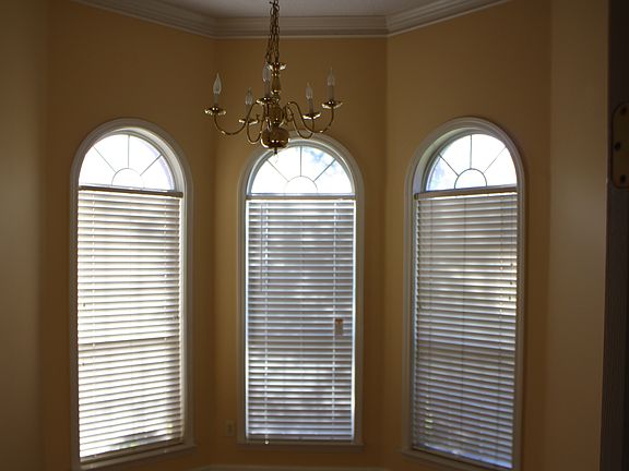 4th image of 5575 Millers Glen Ln