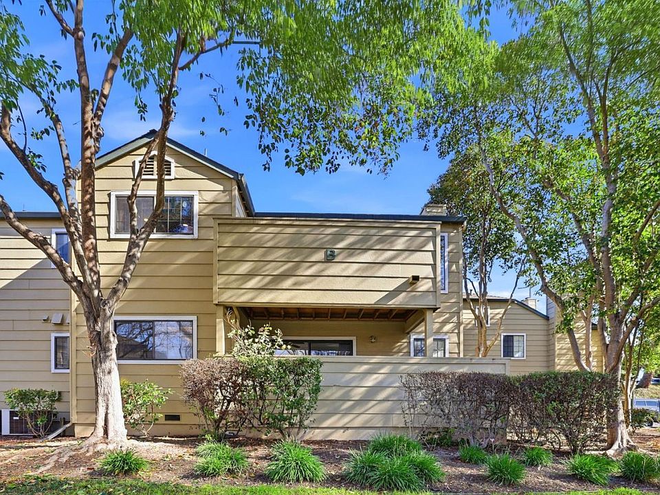 1st image of 3241 Heather Ridge Ct