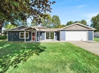 51760 Chestnut Rd, Granger, IN 46530