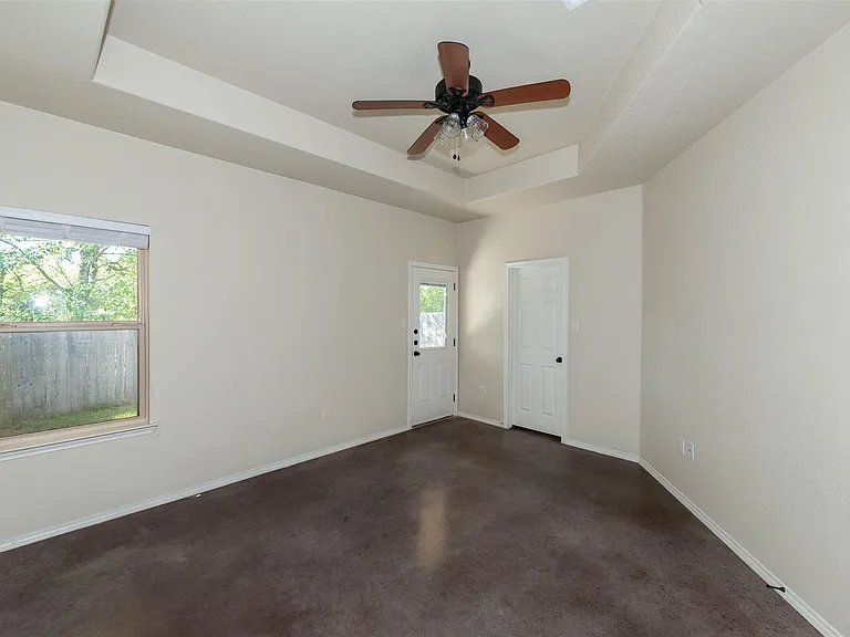 245 Joanne Loop #B — Photo 21