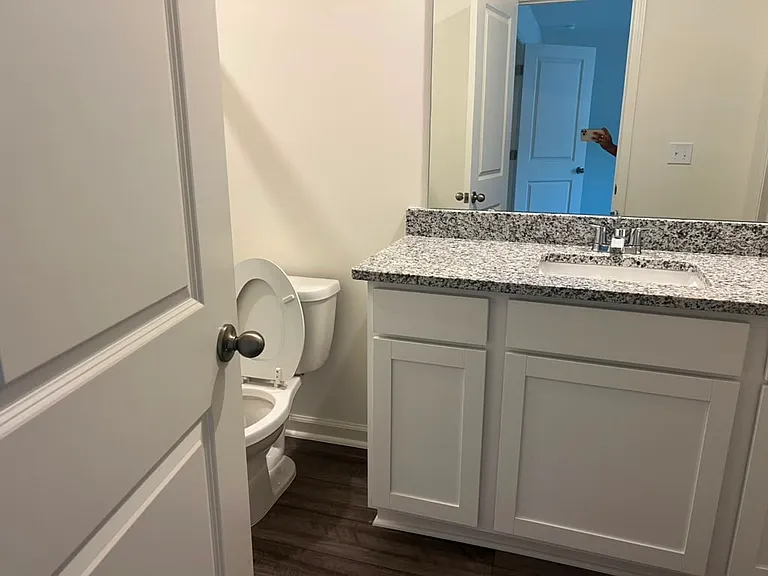 2213 Glen Crossing Dr — Photo 18