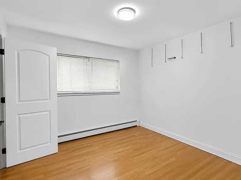 1936 Wesley Ave — Photo 20