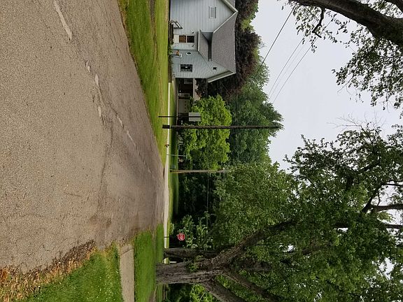 4th image of 606 Sherman St