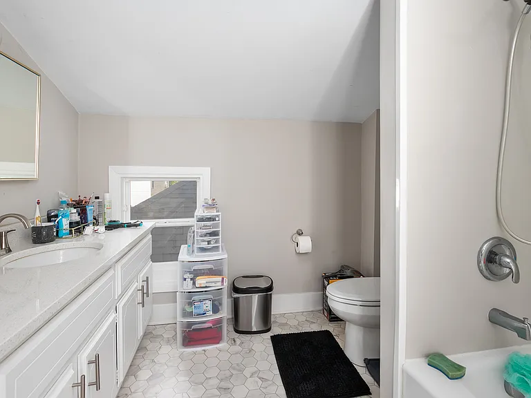601 Pettibone Ave NW — Photo 14