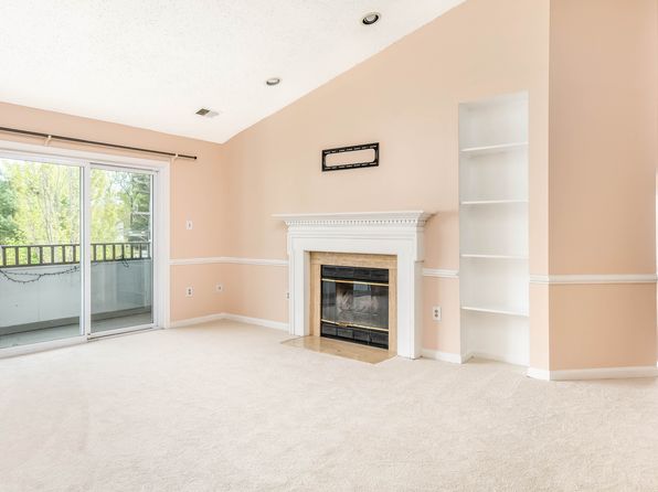 7701 Lafayette Forest Dr APT 33, Annandale, VA 22003