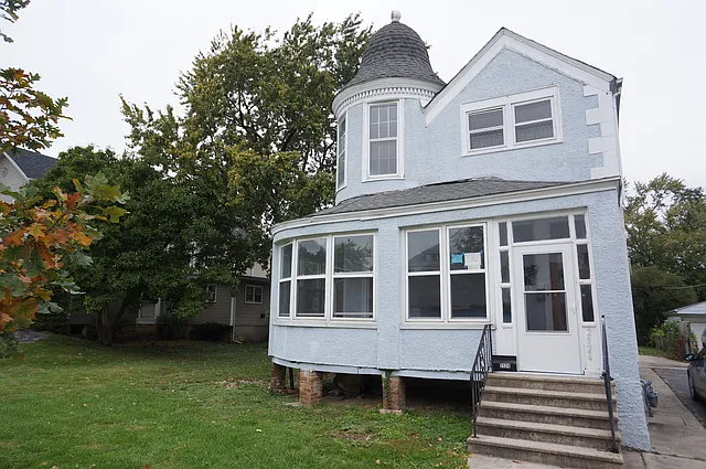 2524 Burr Oak Ave photo 1