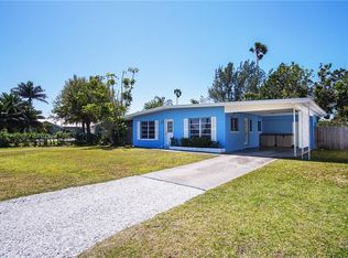 112 5th St, Belleair Beach, FL 33786