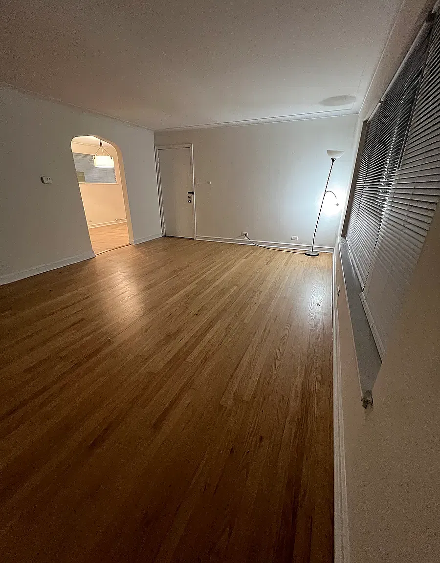 7159 S Francisco Ave — Photo 4