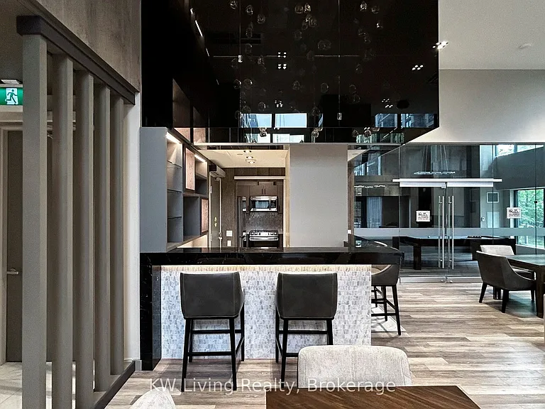 75 Oneida Cres #1703 — Photo 34