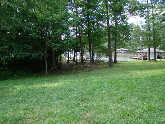 4th image of 15 Old Crow Cir