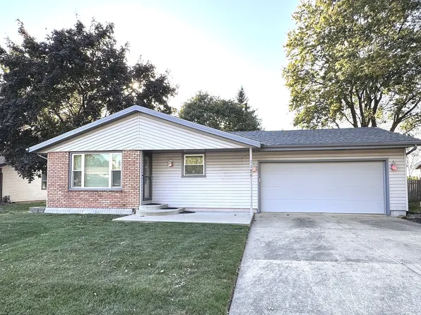 1125 Quail Dr, Bradley, IL 60915