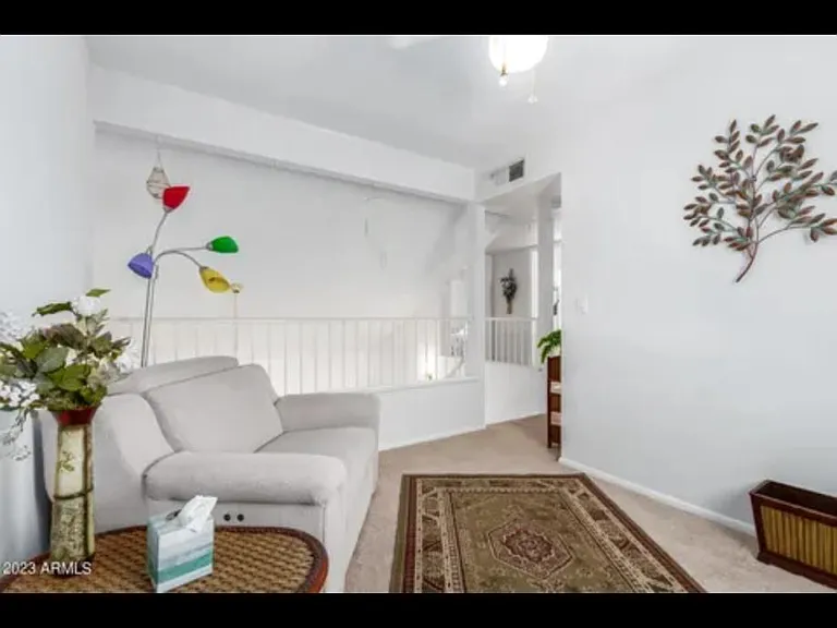 1582 W Curry Dr — Photo 14