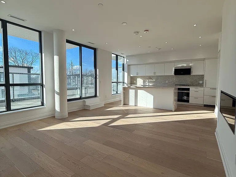 505 Glencairn Ave #203 — Photo 2
