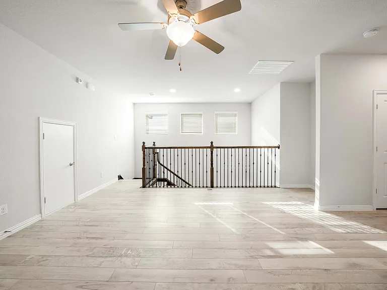 633 Ansley Way — Photo 23