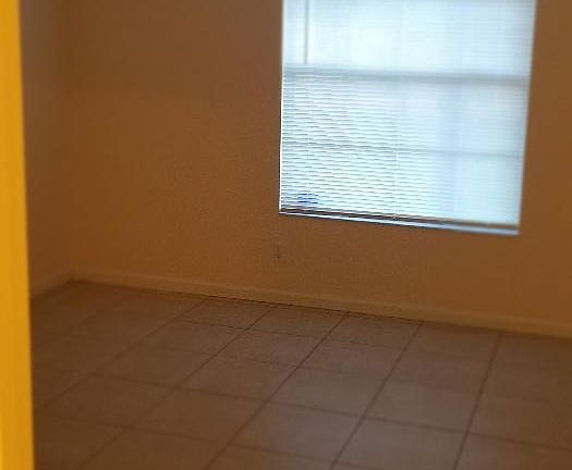 3rd image of 3682 SW Darwin Blvd