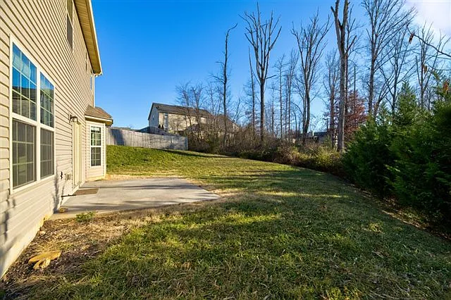 805 Concord Crossing Ln — Photo 37