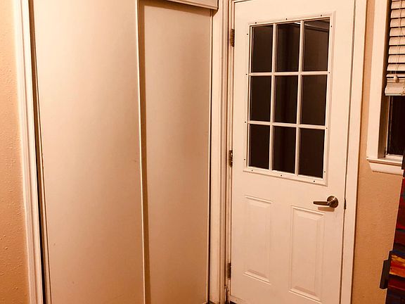 3rd image of 133 E Norwood Ct