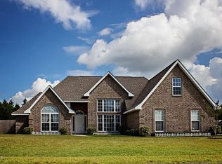 2912 Village Cir, Ocean Springs, MS 39564