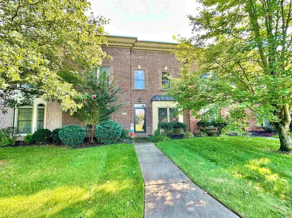 6182 Glenview Dr, Newburgh, IN 47630