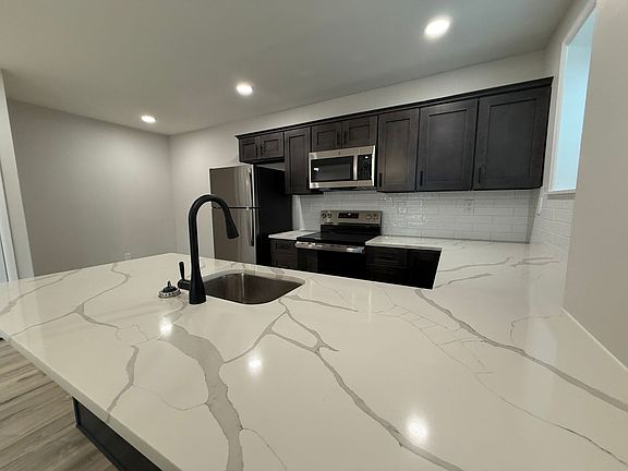 5th image of 401 Front St #1-B16