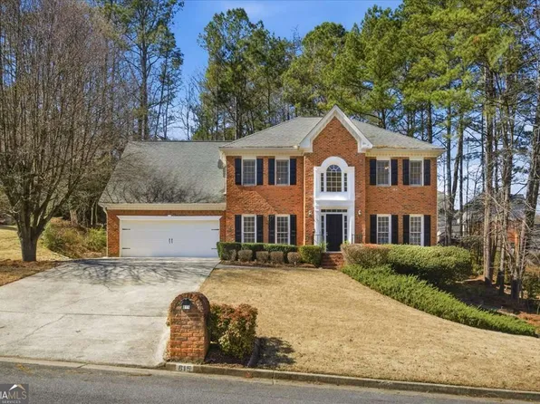 815 Kings Arms Way, Johns Creek, GA 30022