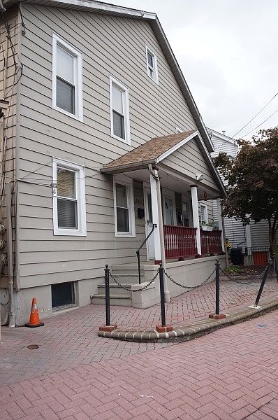 Fabulous open floor plan new 3 bedroom townhouse