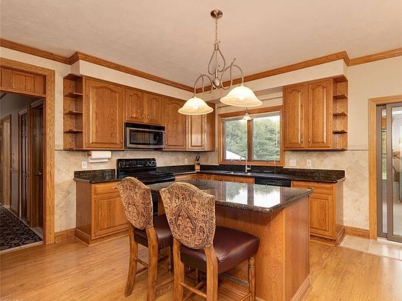 4th image of 12650 Barrington Ln