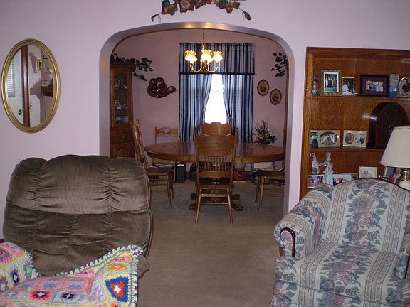 Living Rm/ Dining Rm