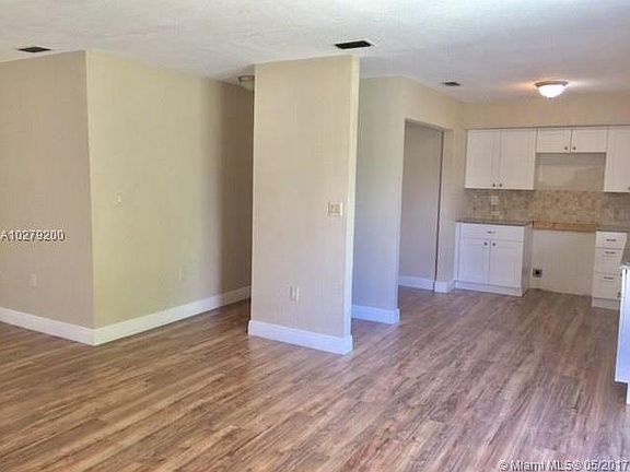 3rd image of 16010 NW 40th Ct