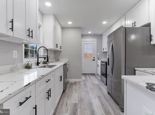 148 Lambert Dr, Manassas Park, VA 20111