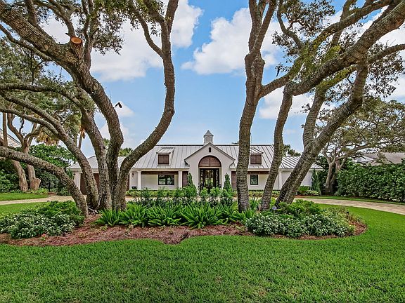 2nd image of 233 San Juan Dr