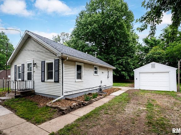 2nd image of 119 Sun Valley Ct