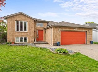 250 Grondin St, Lasalle, ON N9J3M7